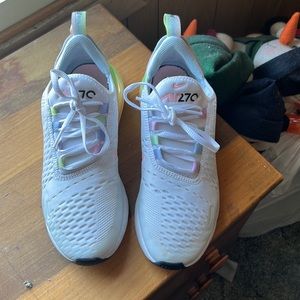 Nike Air Max 270